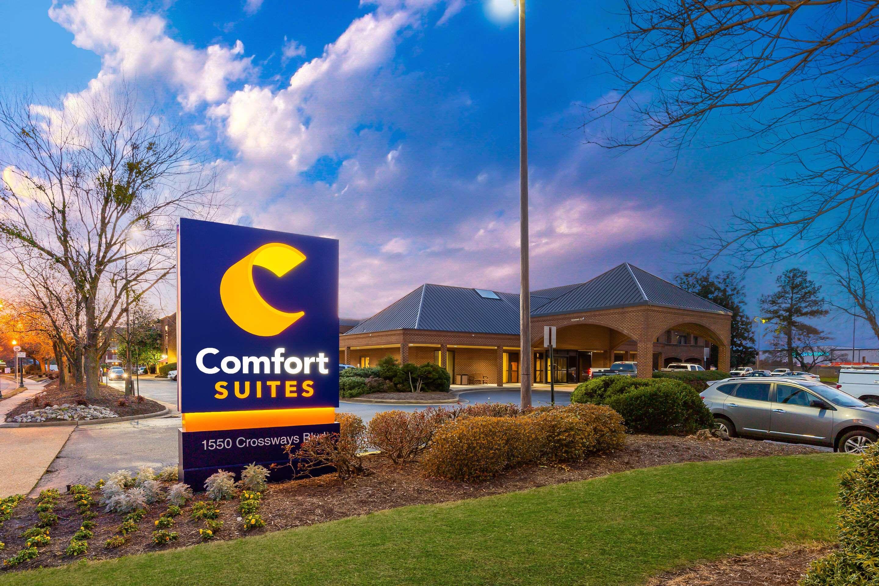 Comfort Suites Chesapeake - Norfolk Exterior photo