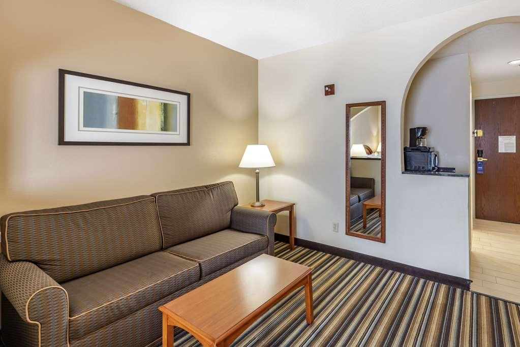 Comfort Suites Chesapeake - Norfolk Room photo