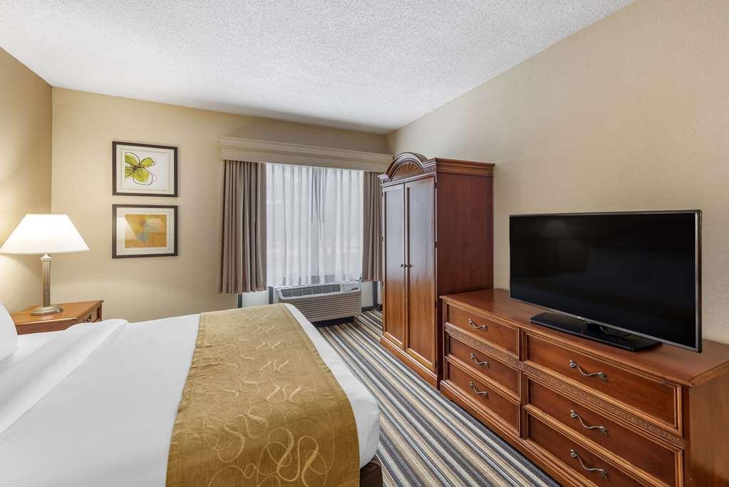 Comfort Suites Chesapeake - Norfolk Room photo